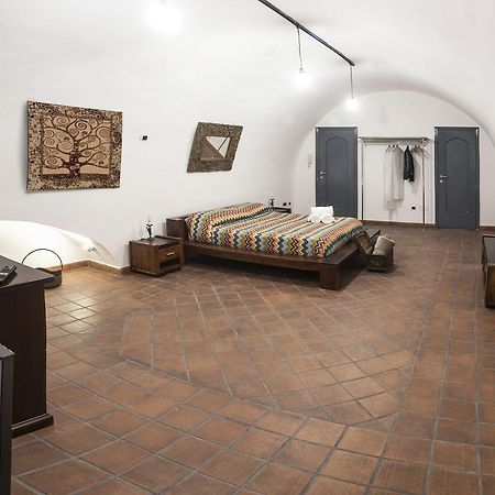 The Rock Apartment Napoli Bagian luar foto