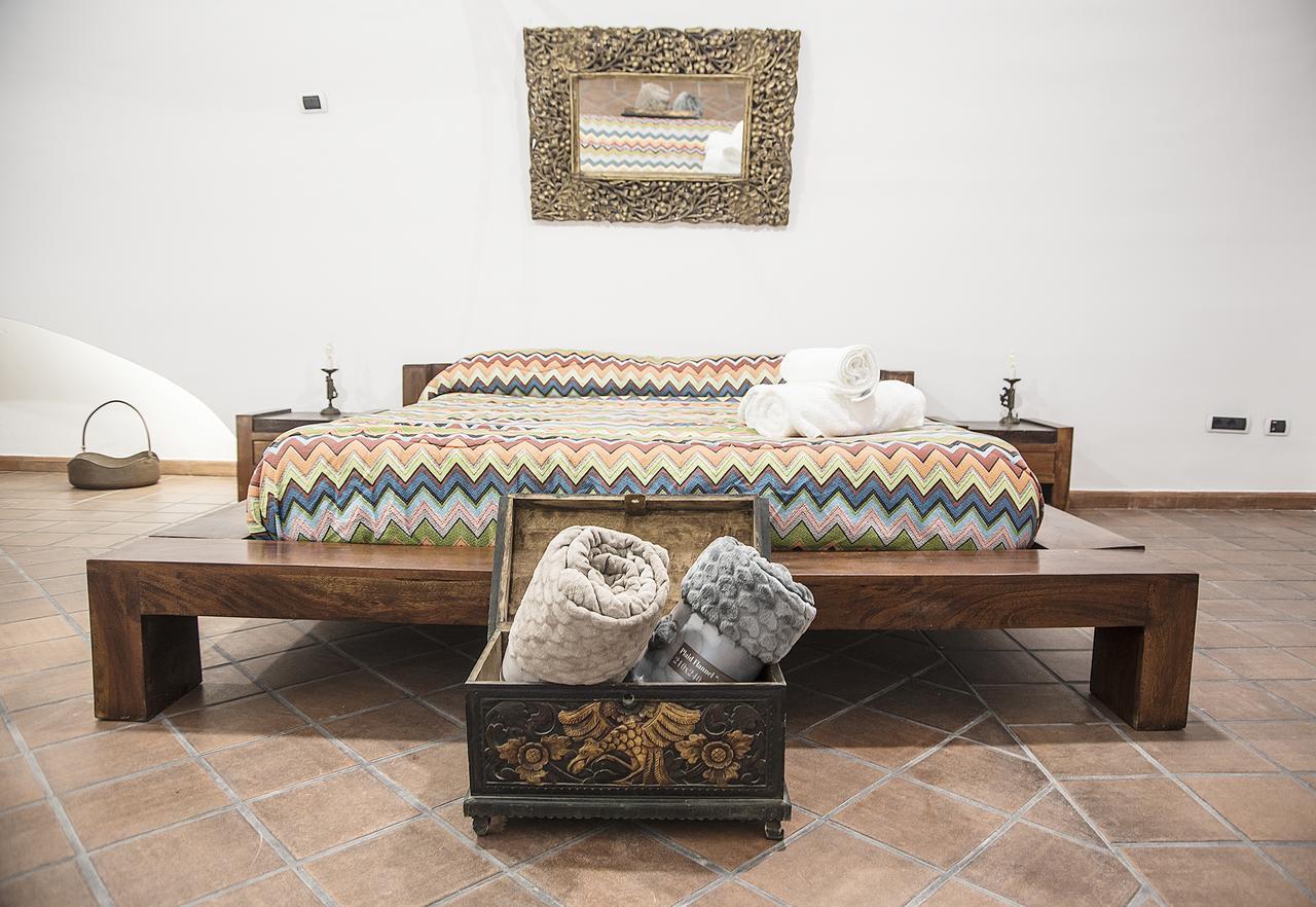 The Rock Apartment Napoli Bagian luar foto